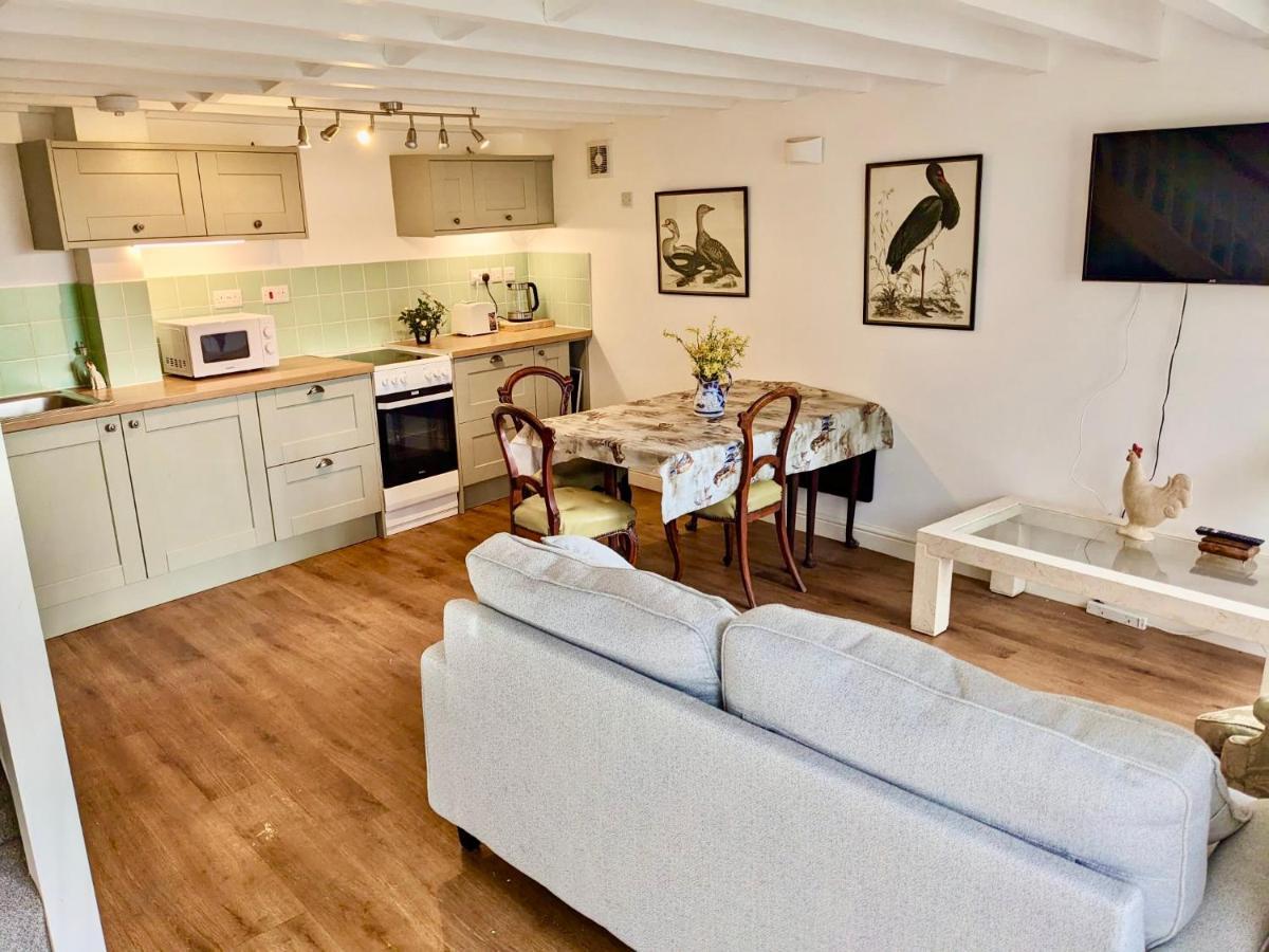 2 Stable Cottage, Llanbethery Llancarfan Extérieur photo
