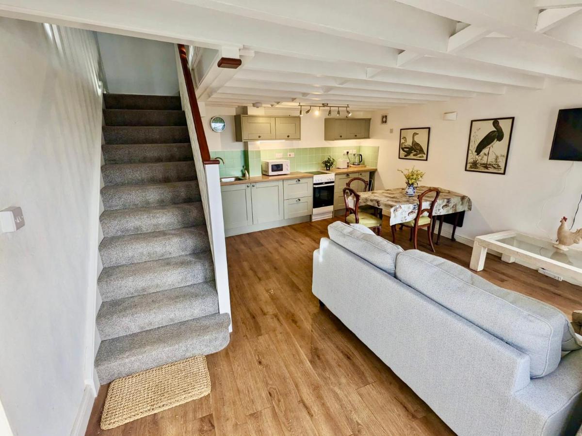 2 Stable Cottage, Llanbethery Llancarfan Extérieur photo