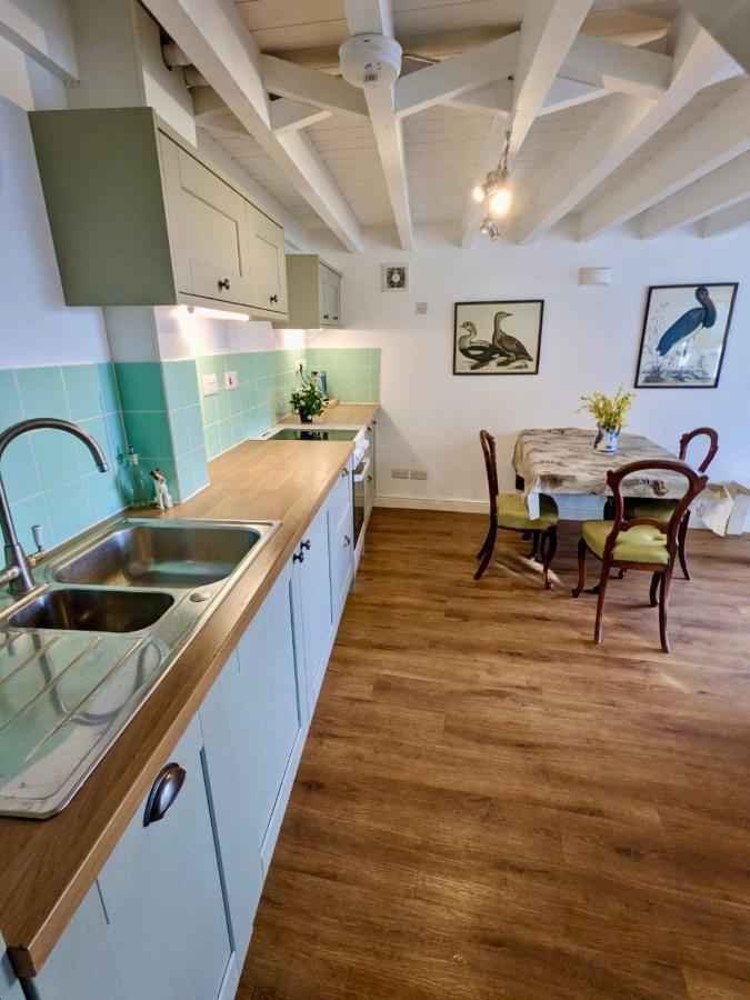 2 Stable Cottage, Llanbethery Llancarfan Extérieur photo